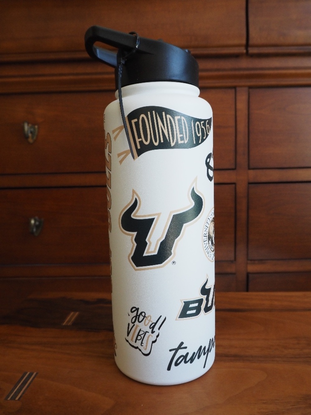 NWT Logo Brands USF University of South Florida 34oz Tumbler White With Straw